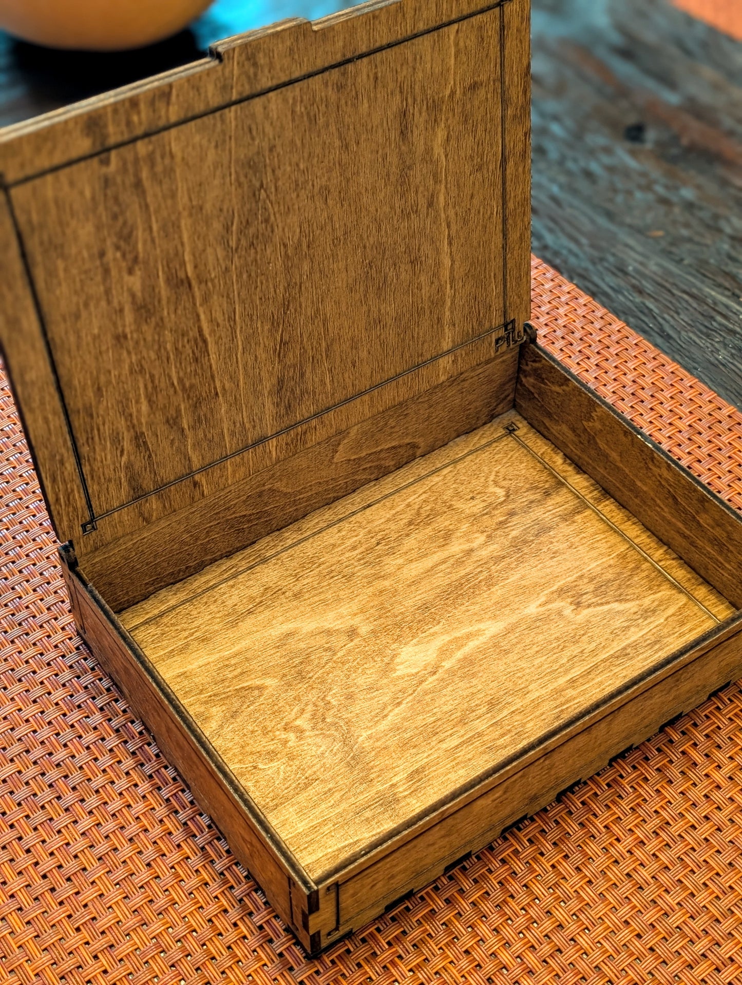 Peacock keepsake box