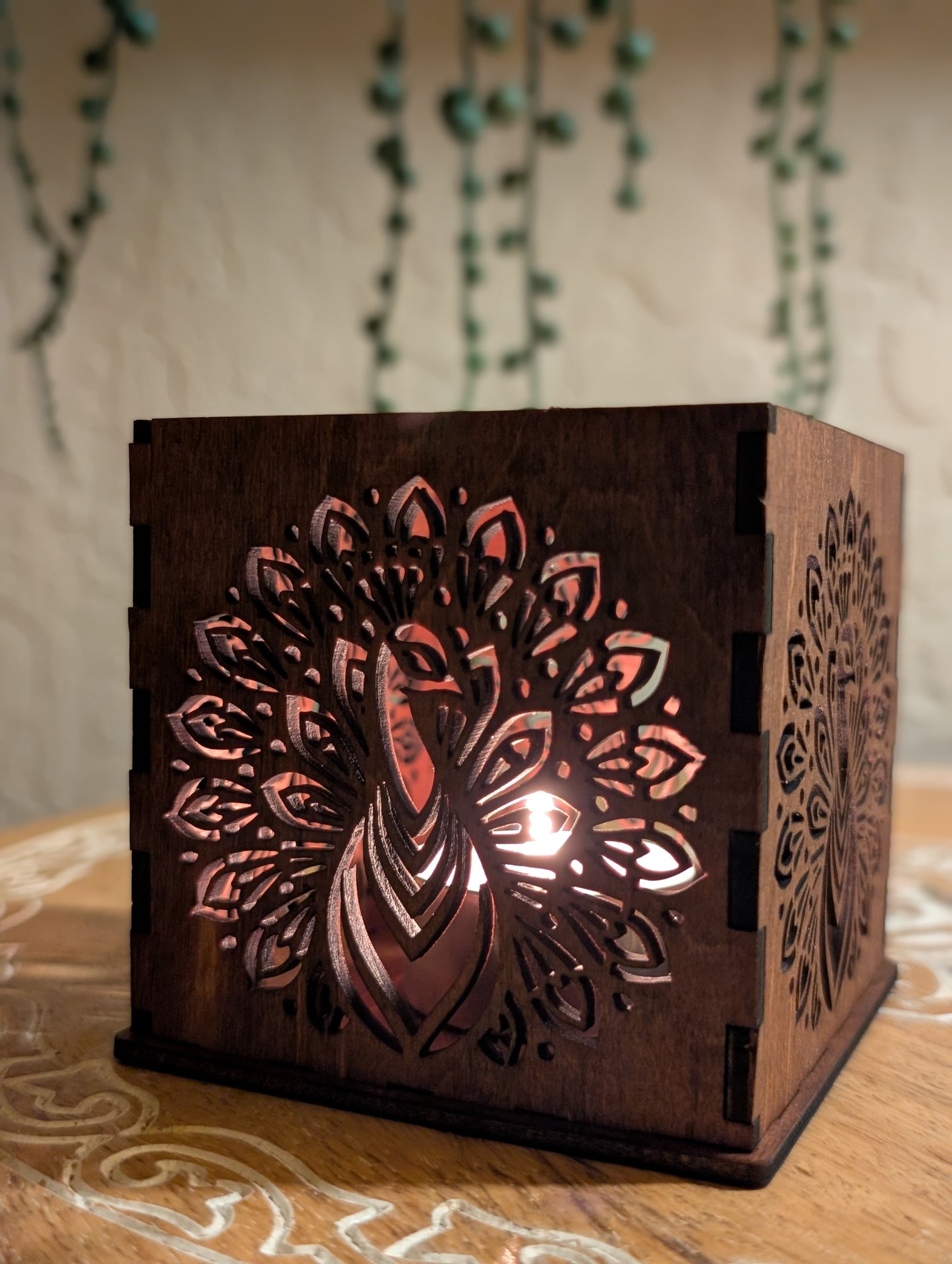 Peacock Lantern shroud