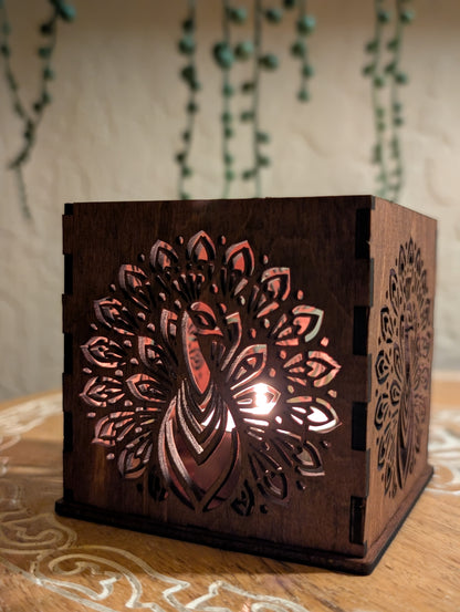 Peacock Lantern shroud