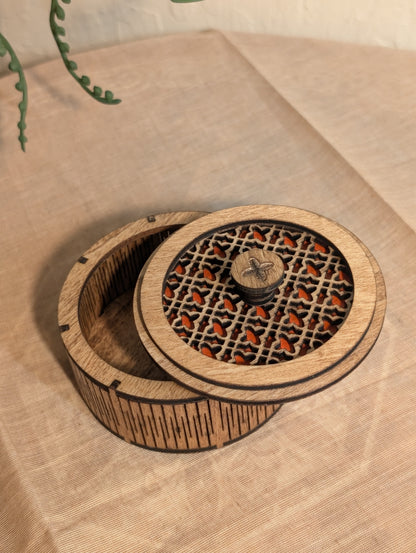 Round Trinket box